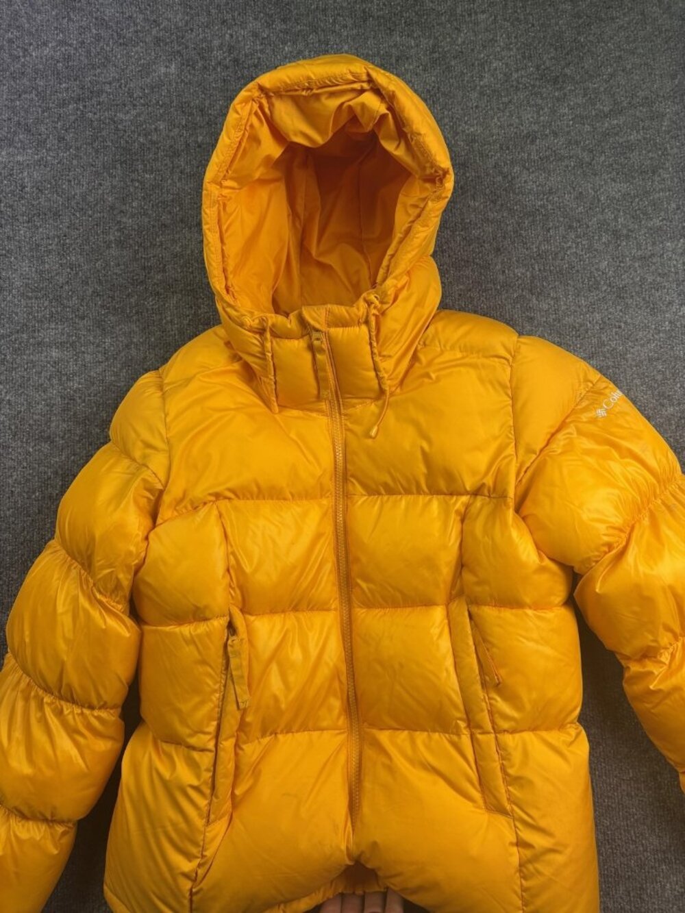 Columbia Pike Lake Jacket Womens Medium Gold Hooded Puffer Insulated Warm